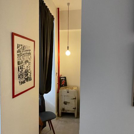 Stylish Studios Apartment In The City Center With Air Conditioning Budapest Exterior photo