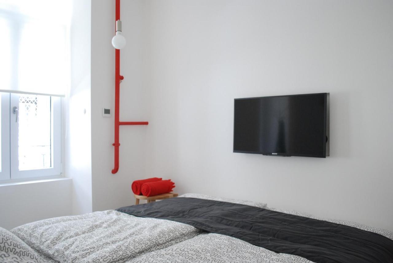 Stylish Studios Apartment In The City Center With Air Conditioning Budapest Exterior photo